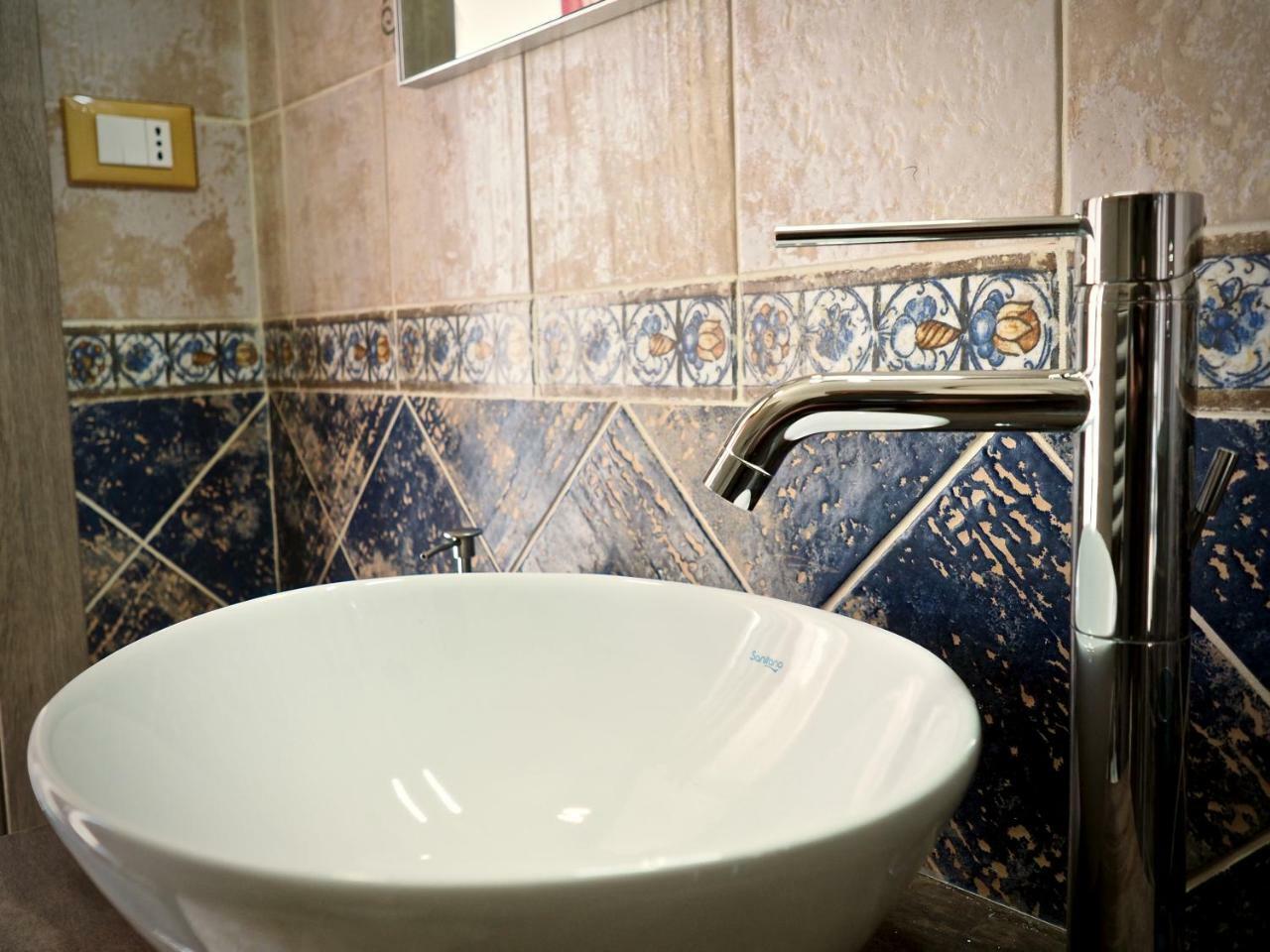 Romantic Suite Con Vista San Donato Gênes Extérieur photo